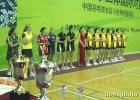 图文-深圳国际羽毛球对抗赛双方选手出场