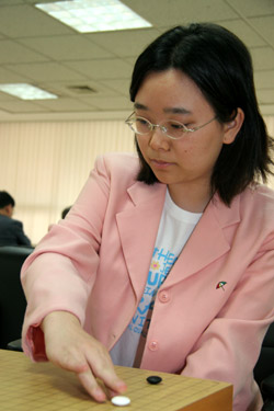 韩国围棋联赛赵惠连击败金承俊 女昌镐升为六段(图