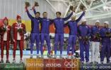图文-冬奥会颁奖图大全男子团体追逐赛意大利称霸