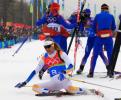图文-越野滑雪女子4x5公里接力瑞典选手终点滑倒