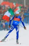 图文-越野滑雪男子4x10公里接力赛最后冲刺的一刻