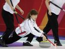 图文-女子冰壶循环赛第十一轮日本选手尽力比赛