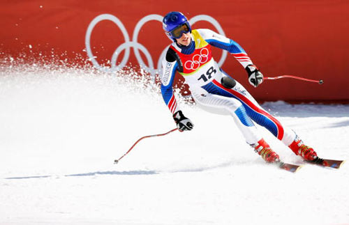 图文-女子高山滑雪超级大回转法国选手很有特色