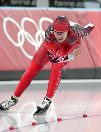 图文-冬奥会速滑女子5000米克休斯大幅摆臂