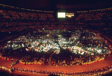 图文-1988年汉城奥运会开幕式 现场成为欢乐的