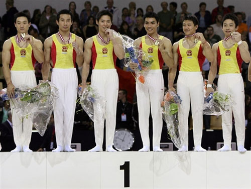 图文-体操世锦赛中国男团重登巅峰我们就是第一