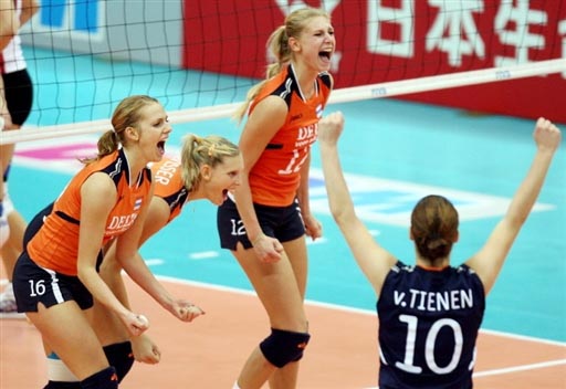 图文-女排世锦赛荷兰苦战胜阿塞拜疆队胜利激起豪情