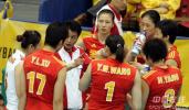 图文-女排世锦赛中国3-1古巴陈忠和布置战术
