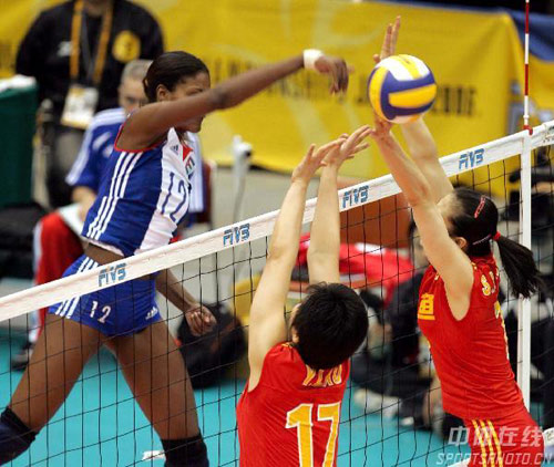 图文-女排世锦赛中国3-1古巴这是古巴主攻的实力
