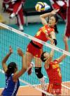 图文-女排世锦赛中国3-1古巴刘亚男凌空爆扣