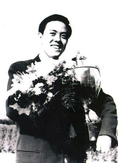 图文-中国乒乓球黑白记忆 第一个世界冠军容国