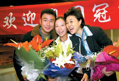 澳网新科女双冠军昨天回到北京 郑洁将转战日