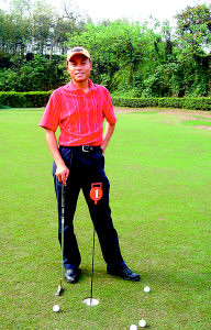 重庆人唐伟从球童到国家队在广东练成高尔夫球技
