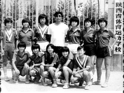 前陕女足青年教练一生为球狂 世界杯让他与足