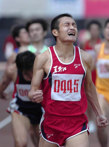 图文全国田径锦标赛落幕迟毅男男子800米夺冠