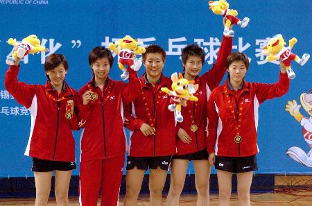 当日,在江苏无锡进行的第十届全运会乒乓球女子团体决赛中,北京女队以