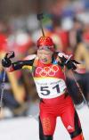 图文-冬季两项女子15公里个人赛孔颖超体力堪忧