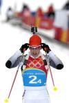 图文-冬季两项4×6公里接力赛德国选手到达终点