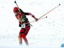 图文-冬季两项4×6公里接力赛中国选手在比赛中