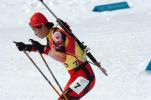 图文-冬季两项子4×6公里接力赛中国选手一丝不苟