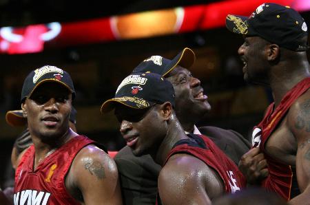 图文:(体育)(4)篮球――NBA总决赛:热火队夺冠