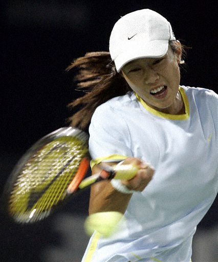 美联社2005网球图片精选-孙甜甜中网出击力挫