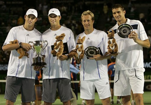 图文-2007年澳网冠军一览绝世双胞胎布莱恩兄弟