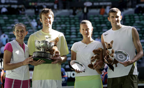 图文-2007年澳网冠军一览混双内斯特/利霍夫采娃
