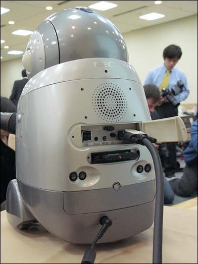 未来的保姆机器人图片