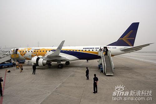 科技时代_巴西航空最先进支线客机e-190亮相中国(图)