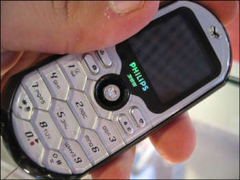 3gsm年会飞利浦发布350手机升级版355(图)