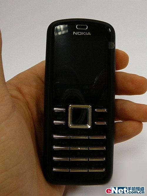 诺基亚黑色直板手机图片