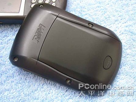 圆润小巧黑莓全键盘7290只要799元