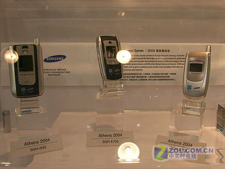 图为三星sgh-i530,sgh-e700,sgh-s300手机