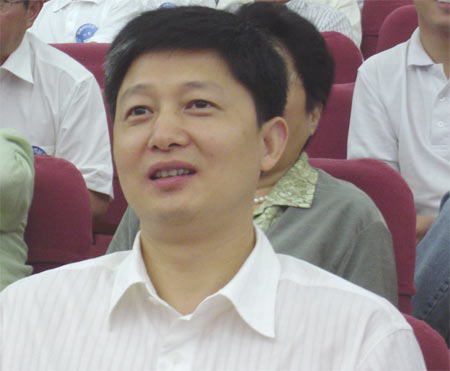 图文:义乌市市长吴蔚荣在中国市长论坛现场