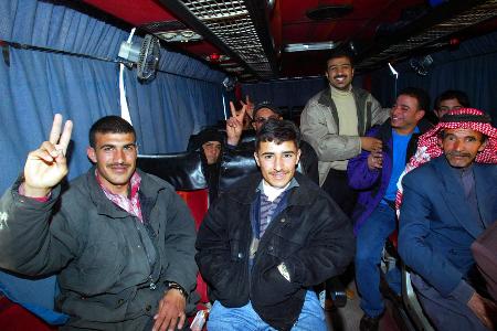图文:旅居国外的伊拉克人回国参战