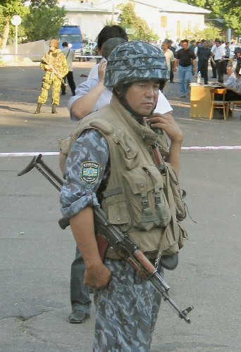 乌兹别克斯坦警察图片
