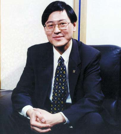 1999年中国青年五四奖章获得者杨元庆(图)