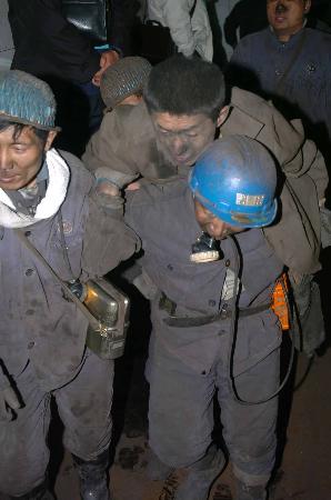 煤矿工人图片 辛酸图片