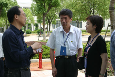 经济日报学者曹鹏和瑞典学者杭敏人民网上海6月14日讯记者詹新慧报道