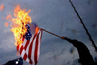 日本人烧国旗被砍死图片