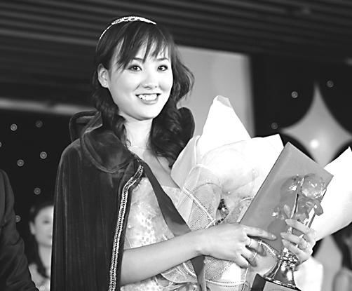 徐汇职高学生张方卉获2005年上海国际时装模特大赛上海赛区总决赛