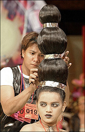 组图:亚洲发型大赛在菲举行 另类发型令人瞠目