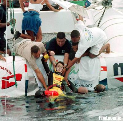 女潜水员遇难图片