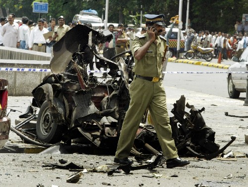 印度孟买爆炸事件造成46人死亡 150人受伤(图)