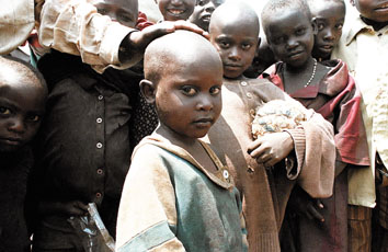 卢旺达难民儿童图片