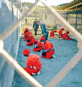 关塔那摩虐囚图片