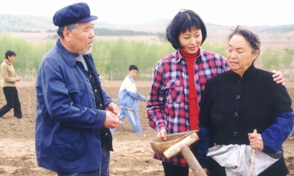 資料圖片電視劇希望的田野精彩劇照2