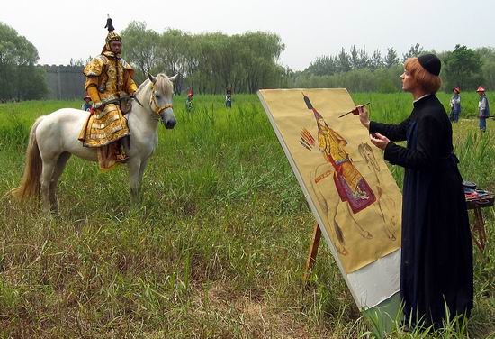 郎世宁(大山饰)在给武将画像点击此处查看其它图片