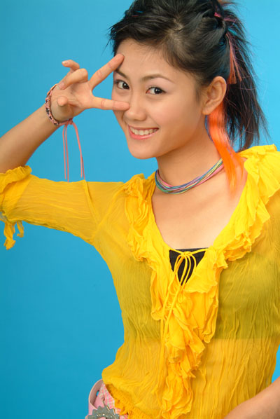 资料图片:2004年星姐选举冠军侯雯(12)